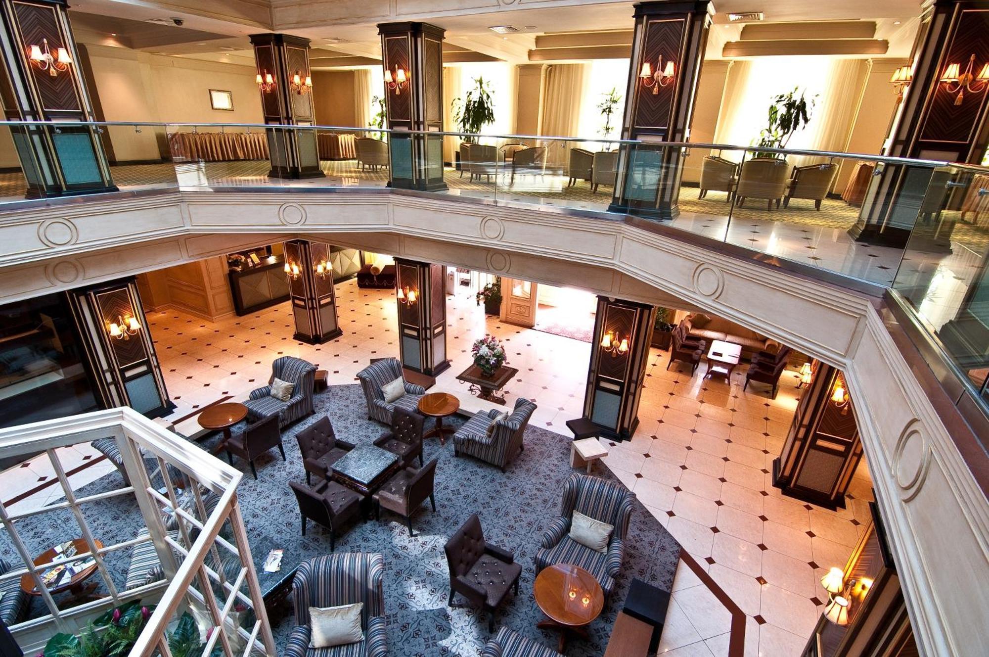 Hotel Grand Tien Shan